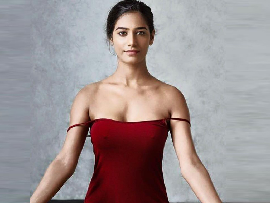 Suck it baby - Poonam pandey